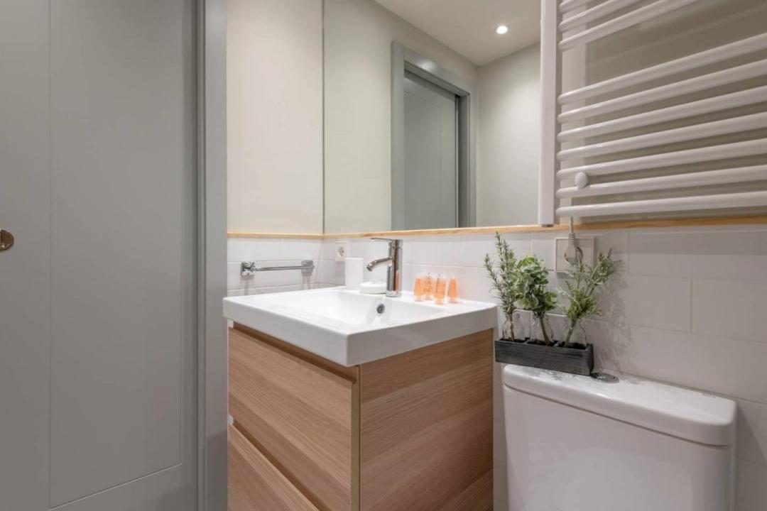 דירות מדריד Sophisticated Brand New Flat מראה חיצוני תמונה